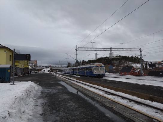 Gare de Narvik et le Train de l'Artique